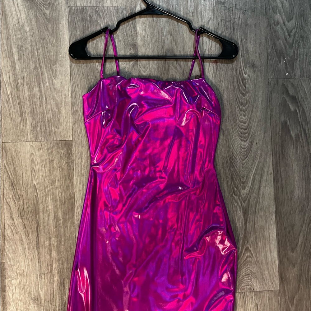 Shiny pink fitted dress